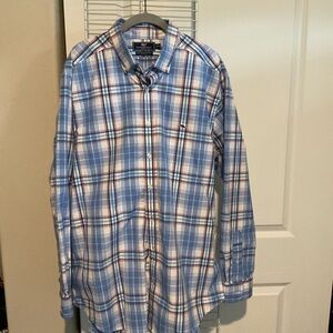 Vineyard Vines Blue and White Casual Button Down Shirt